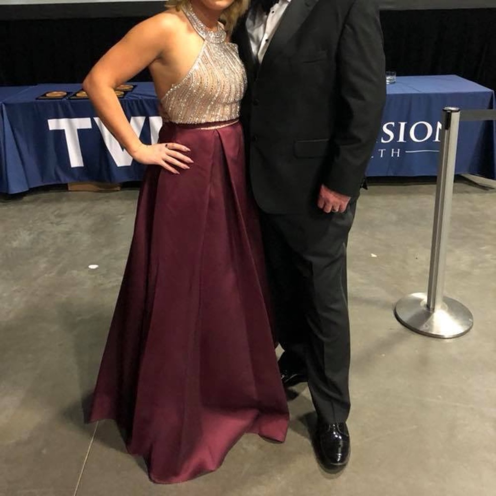 Xscape formal dress size 8 worn once